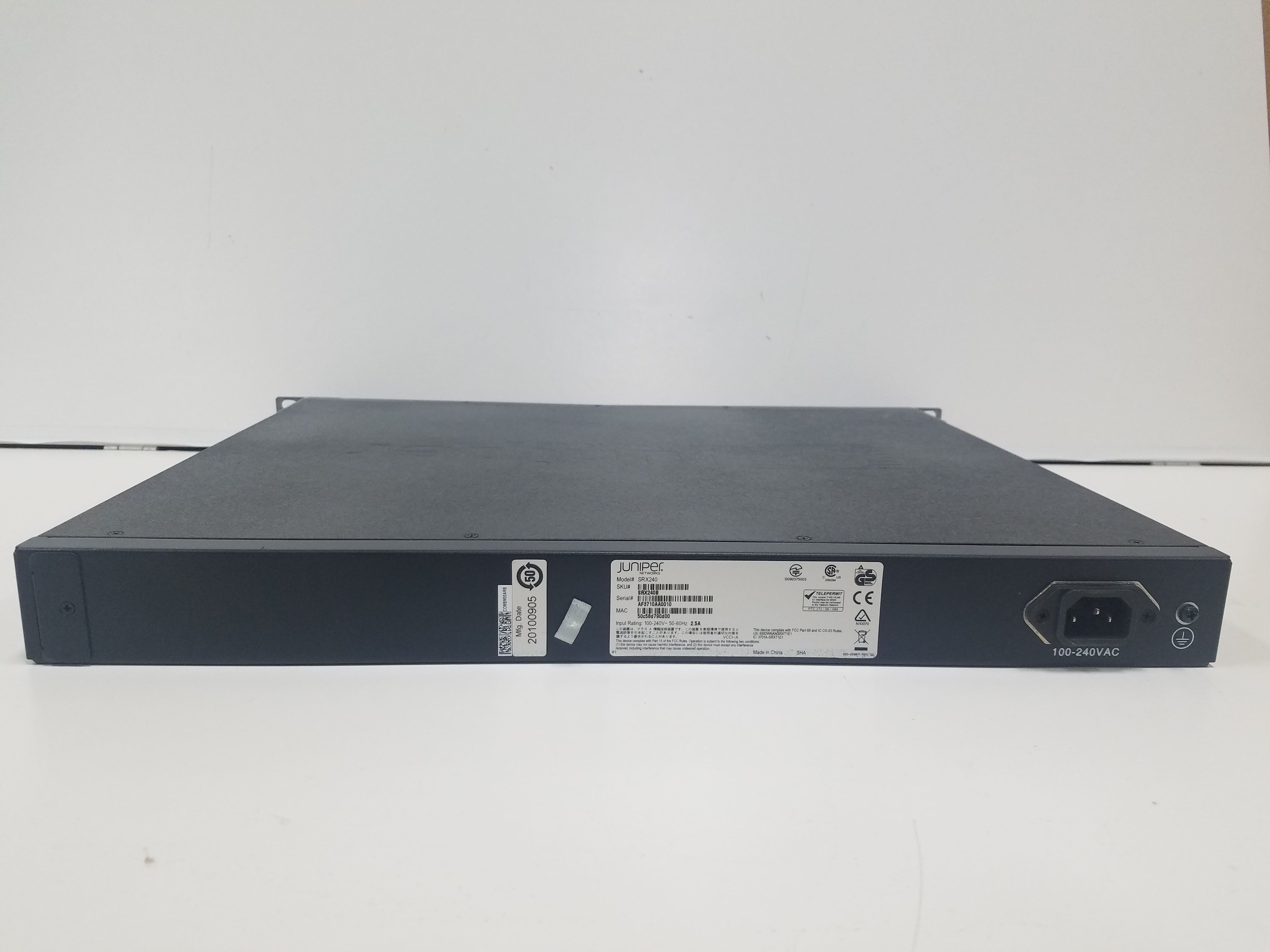 Juniper Networks SRX240B 1GB FLASH With Rack Mount Kit 512MB RAM
